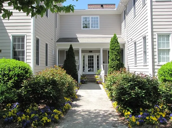 600 Copperline Dr Unit 102, Chapel Hill, NC 27516