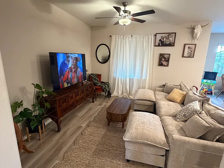 2791 Bedell St — Photo 2