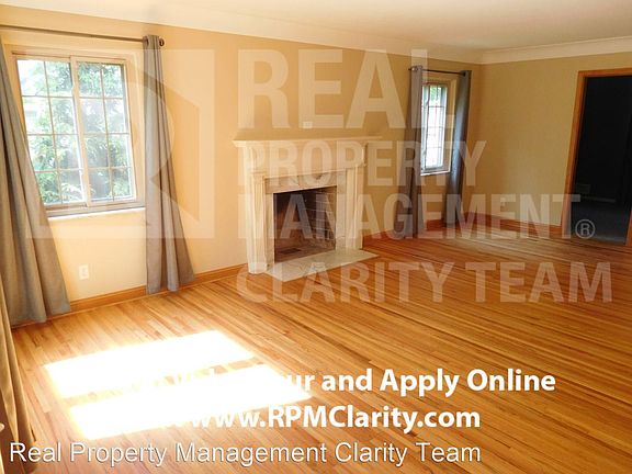 3rd image of 2221 Barrington Dr