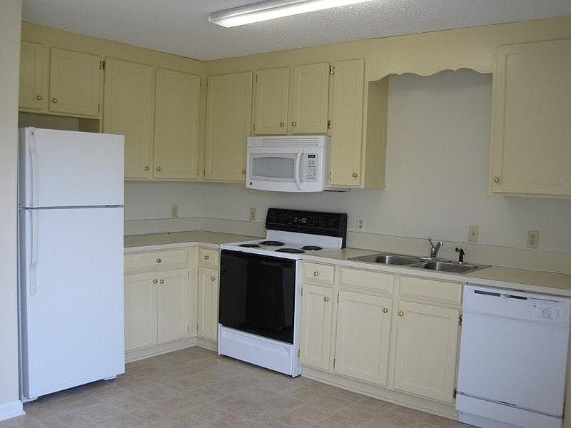 1st image of 103 King Henry Ln