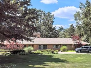 1640 Orchard Ln, Bloomfield Hills, MI 48301