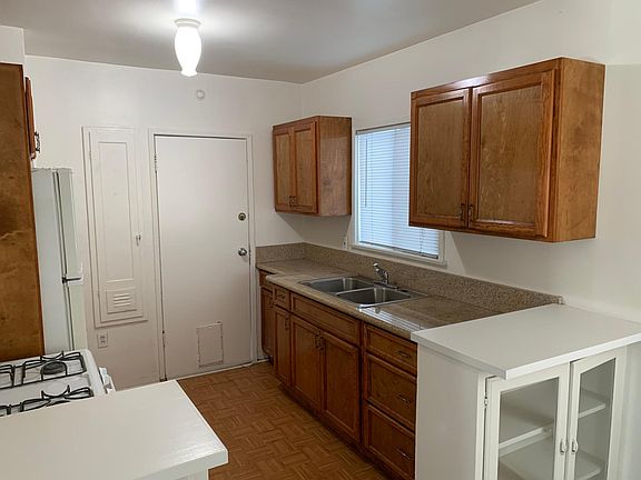 2nd image of 1543 11th St APT A