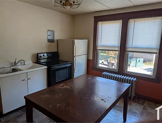 2 bed, $1,800 — Photo 2