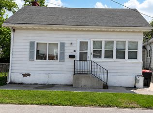 17 Poplar Ave, Newark, OH 43055