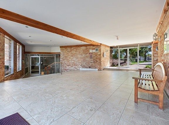 3rd image of 1103 S Hunt Club Dr APT 123