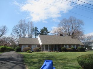 11204 Stephalee Ln, Rockville, MD 20852