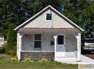 103 Linden St, Fords, NJ 08863