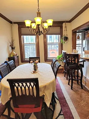 Rented by Bond New York | media 27