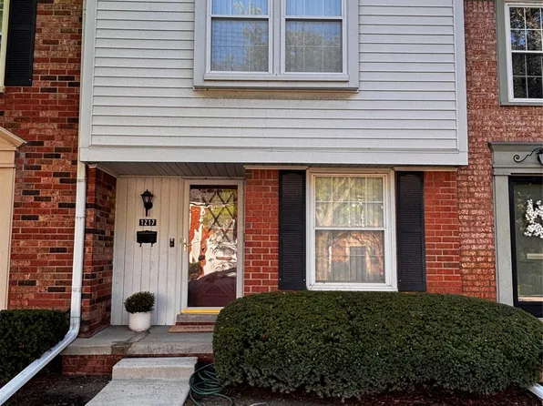 1217 Woodbridge St E #164, Saint Clair Shores, MI 48080