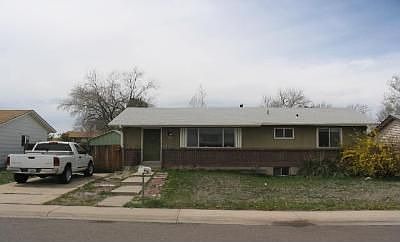 Large Lot, Nice Siding and Roof