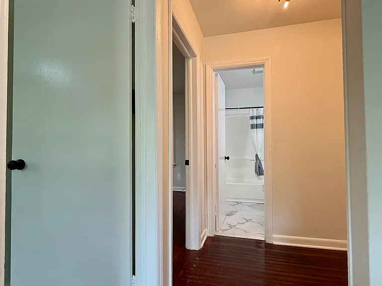 641 Miller St — Photo 12