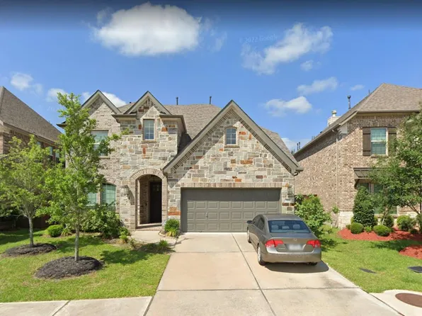 520 Pedernales St, Webster, TX 77598