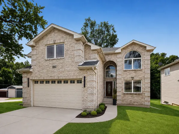 490 E Red Oak Ave, Bensenville, IL 60106