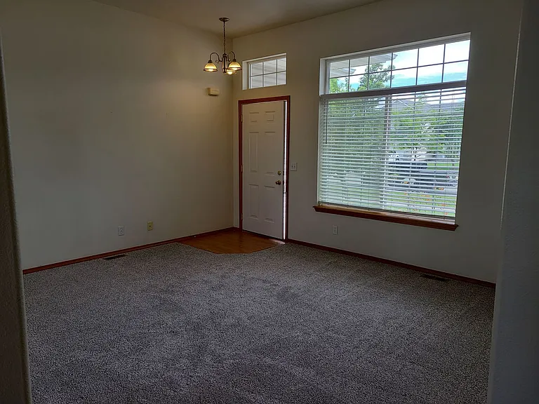 2539 W Timberlake Loop — Photo 9