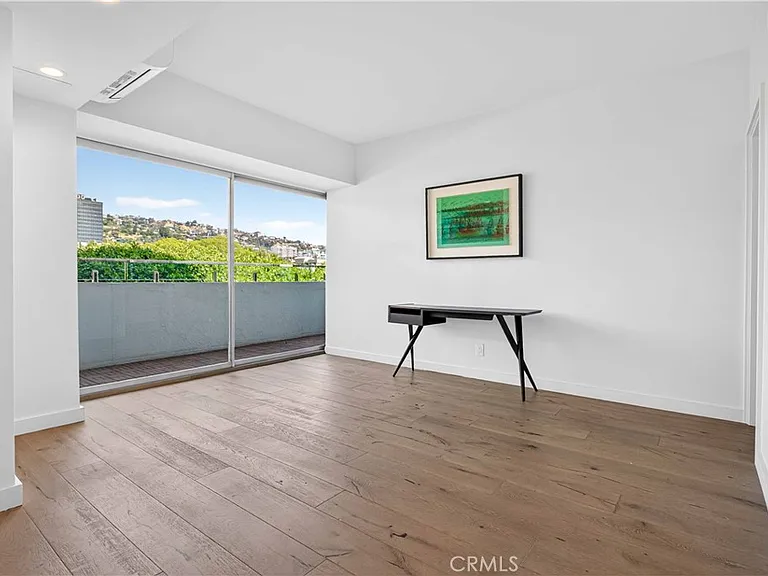 838 N Doheny Dr #505 — Photo 15