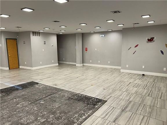 5th image of 2015 Forest Ave Suite A-2