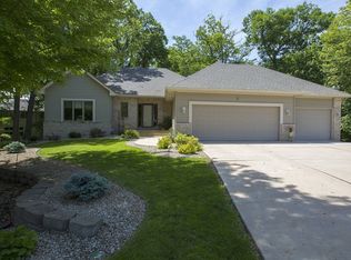 11270 Hidden Oaks Ct N, Champlin, MN 55316