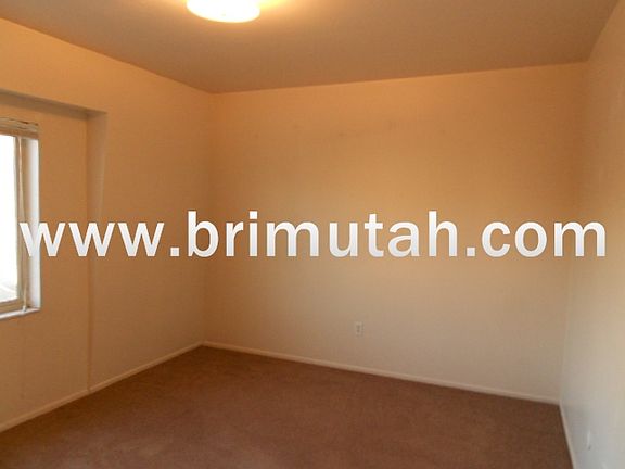 4th image of 4839 S Memory Ln APT 6
