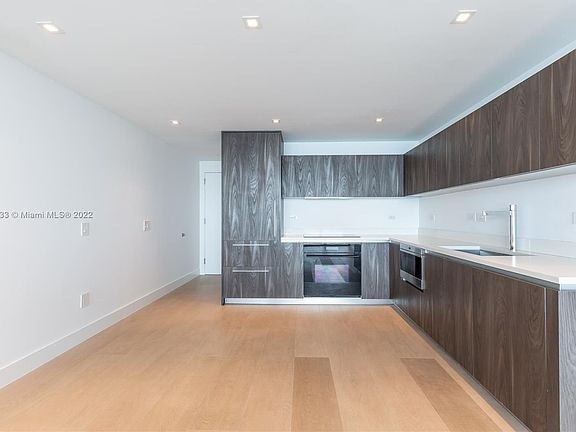 4th image of 3131 NE 7th Ave Unit 3005