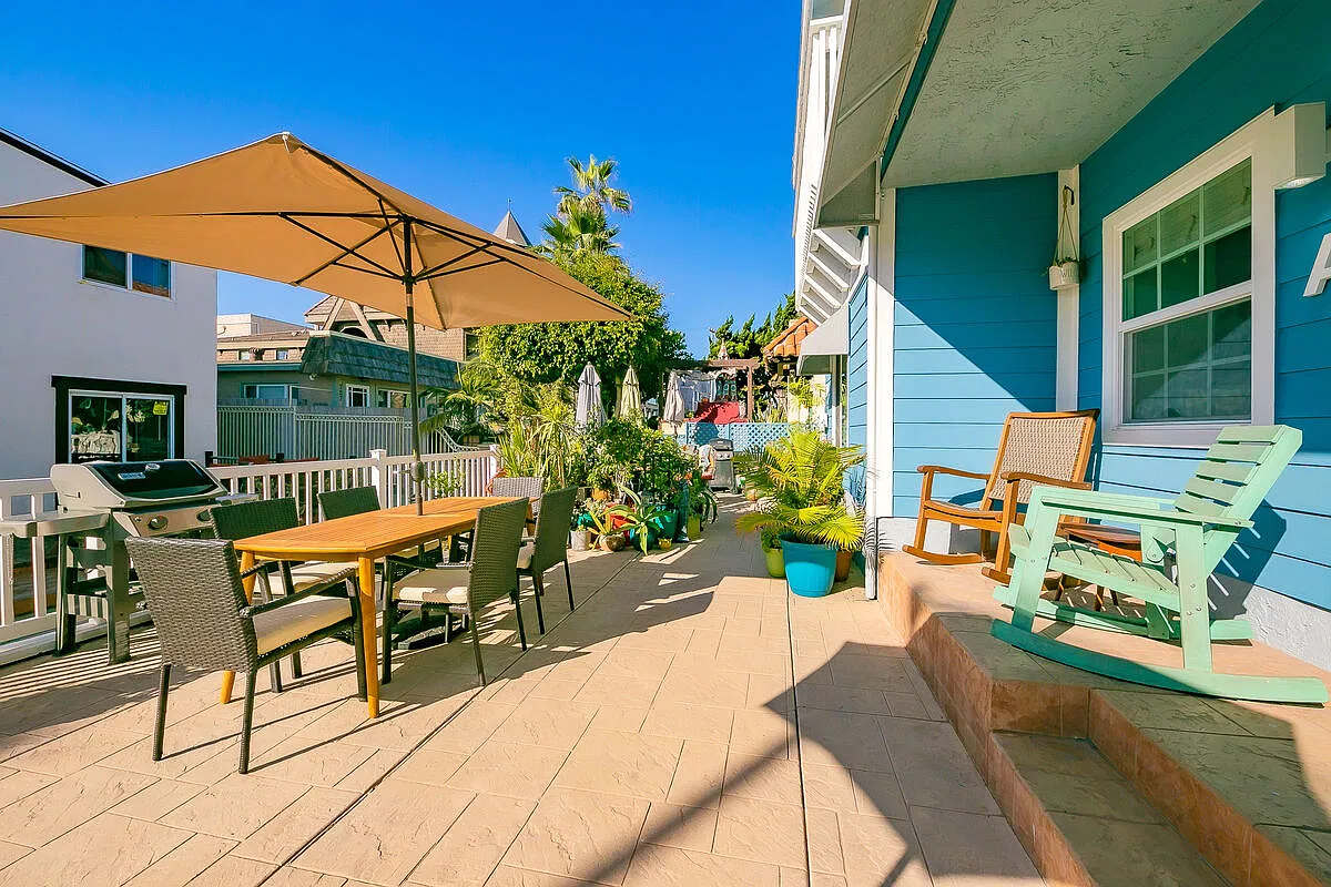 Deal Ct, San Diego — Photo 1