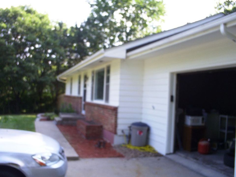 2nd image of 8608 N Holmes St