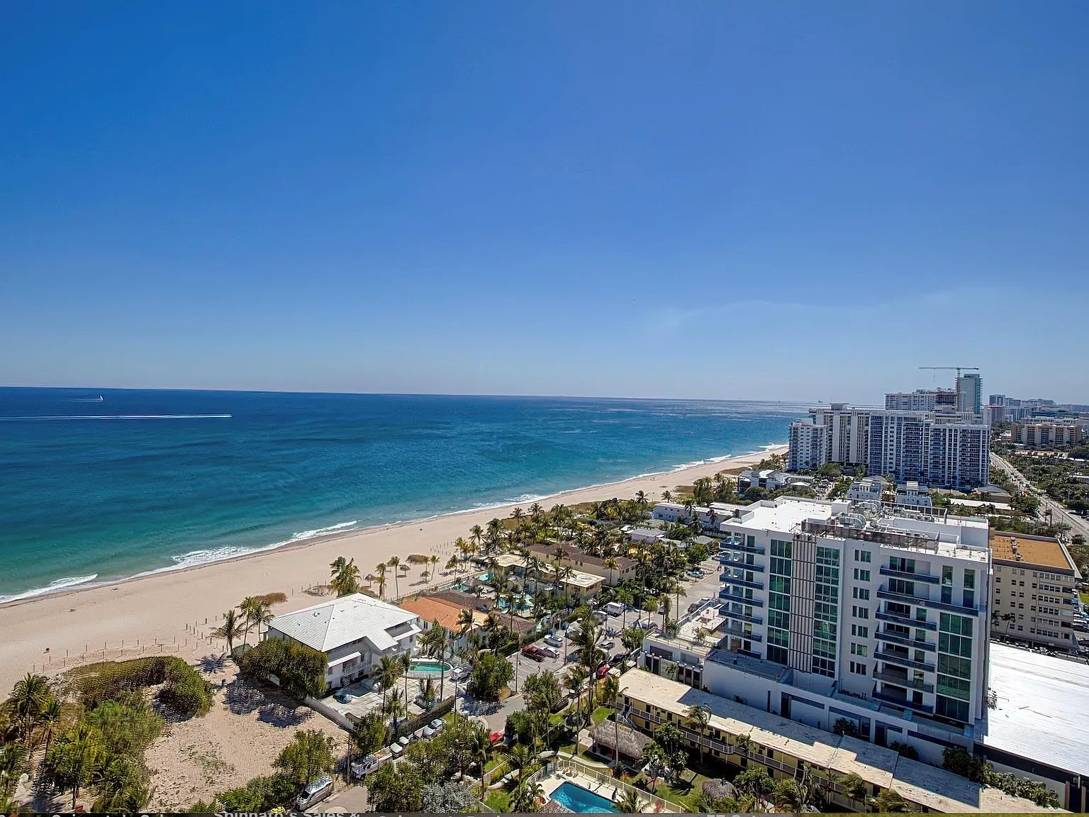 1 bed, 1.0 bath, 721 sqft, $2,000 — Photo 1