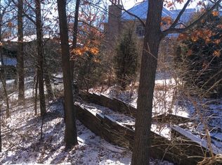 911 East St, Lemont, IL 60439