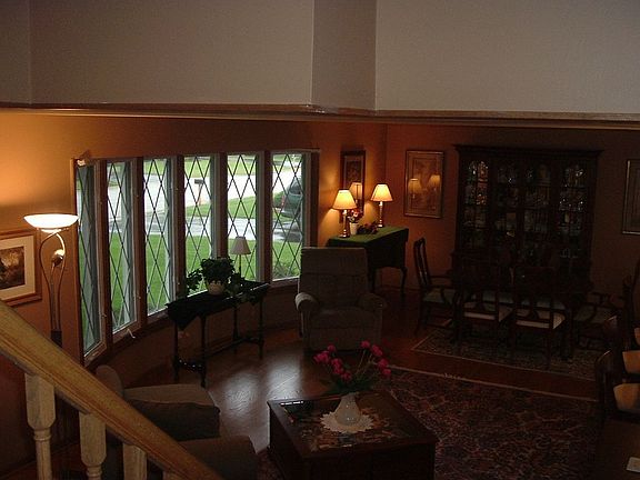 5th image of 6120 W 129th St
