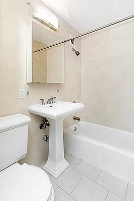 Rented by Living New York | media 14