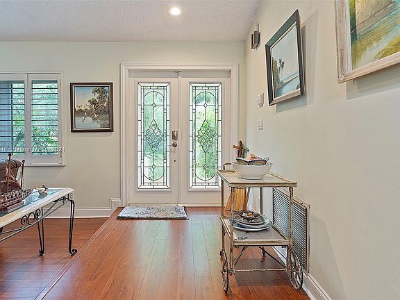4th image of 5855 NW 47th Pl