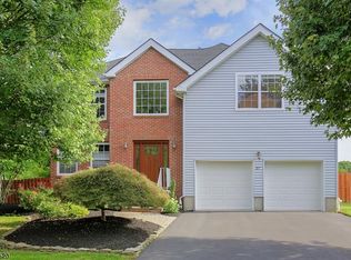 27 Campbell Rd, Hillsborough, NJ 08844