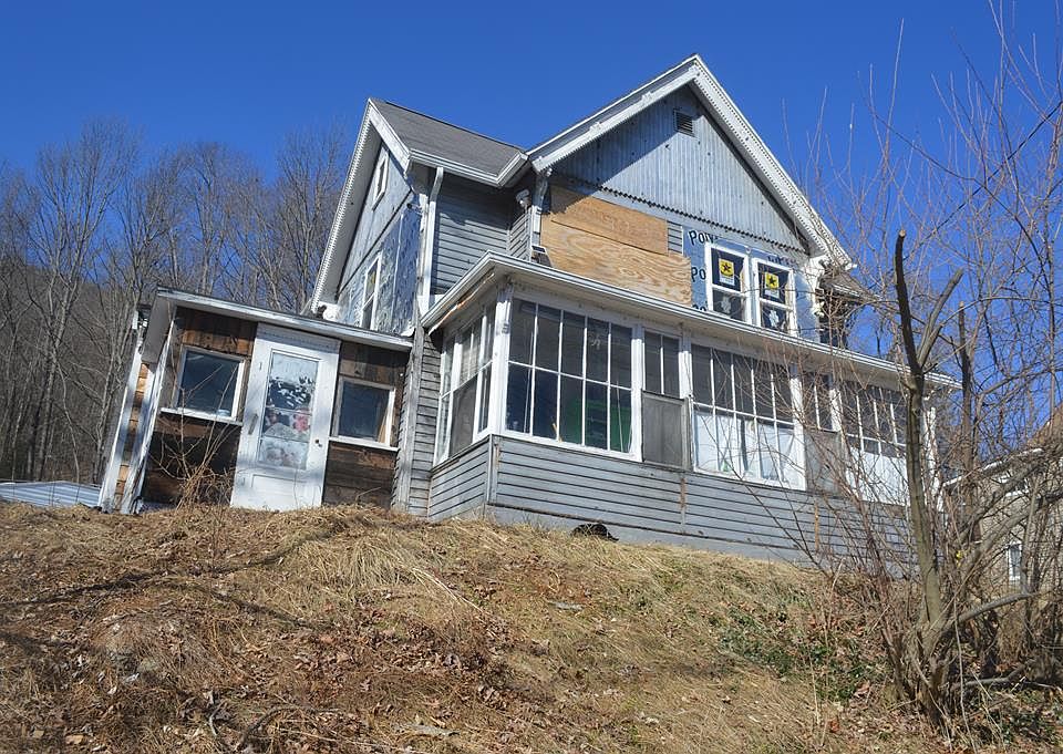 2nd image of 50 W School St