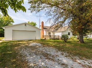 105 3rd St, Westervelt, IL 62565