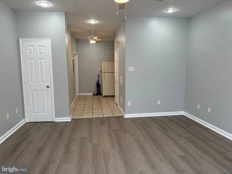 2516 S Broad St #2F — Photo 3
