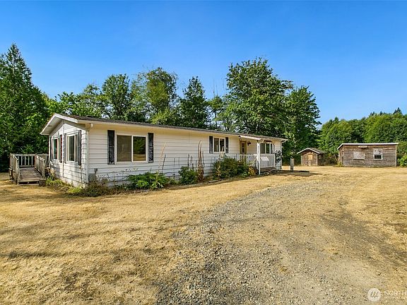 5th image of 140 NE White Owl Drive
