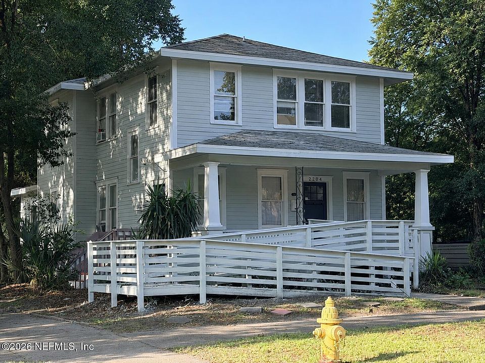 1st image of 2204 MYRA Street