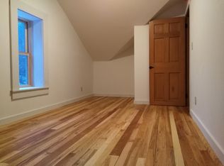 222 Bridge St, Huntington, VT 05462