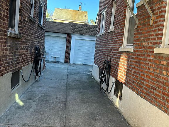 3rd image of 9515 239th St