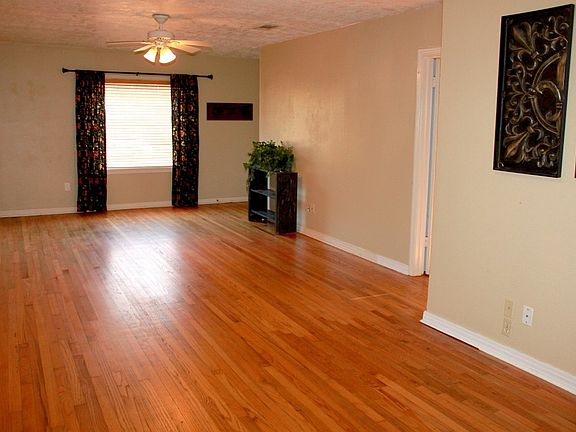 4th image of 503 Gilchrist Ave