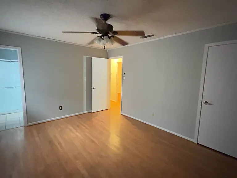 415 Orchid Dr — Photo 3
