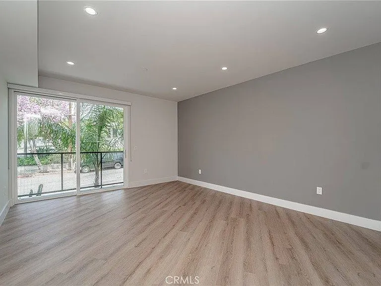 2828 London St #207 — Photo 7