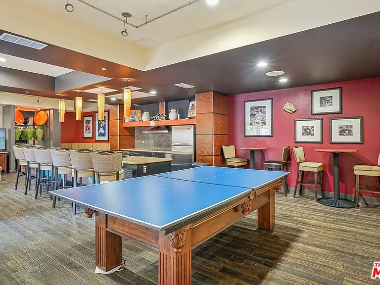 100 S Alameda St #115 — Photo 32
