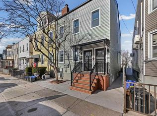 18-14 120th St, College Point, NY 11356