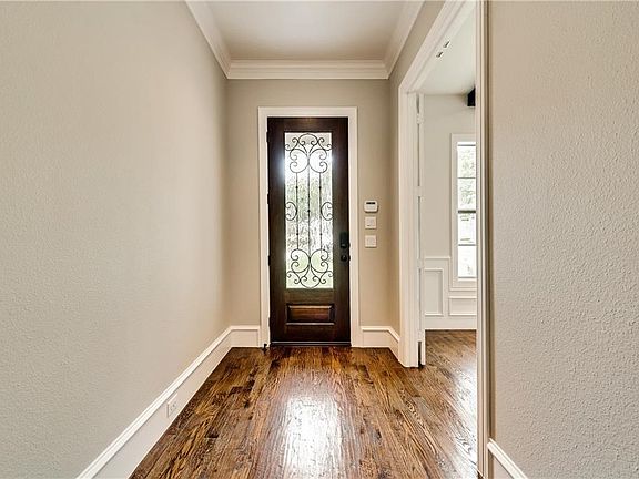 4th image of 7223 Coronado Ave