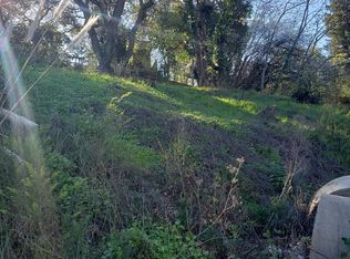 141 Sheridan Rd, Oakland, CA 94618