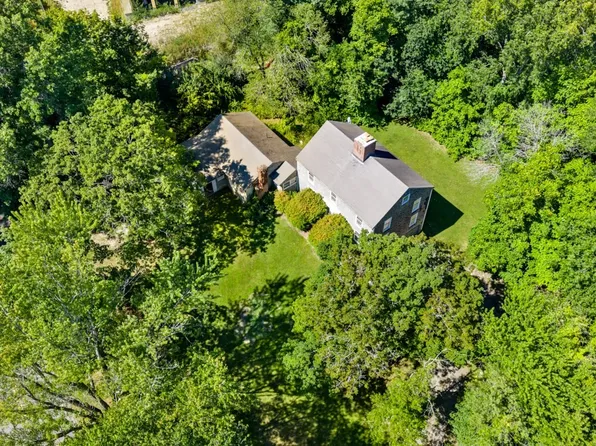 220 Essex St, Lynnfield, MA 01940