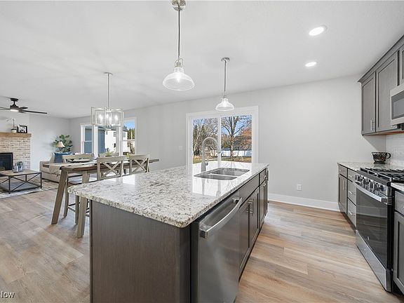 5th image of 1118 Overridge Ave SE