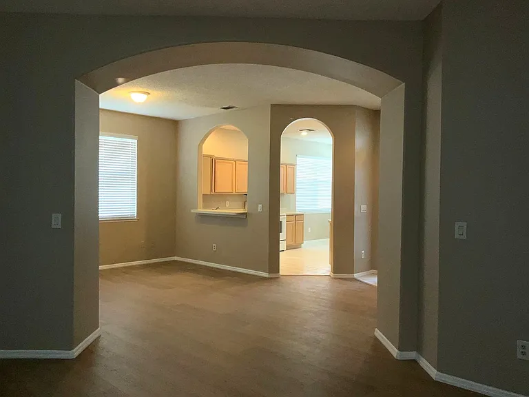 1318 Lake Biscayne Way — Photo 24