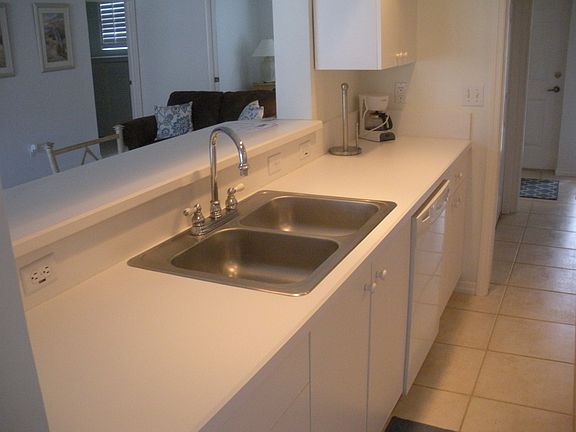 4th image of 76 4th St APT 3-102