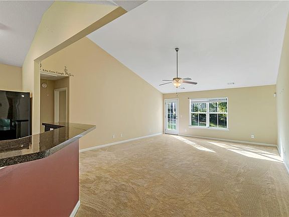 4th image of 125 Savina Dr